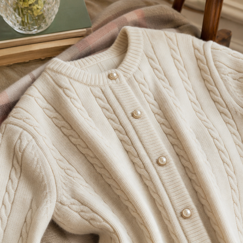 Arlington Cable Wool Cashmere Cardigan — detail material